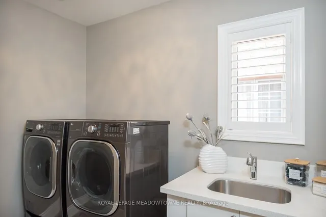 Additional image 36 of 229 Belmore Crt