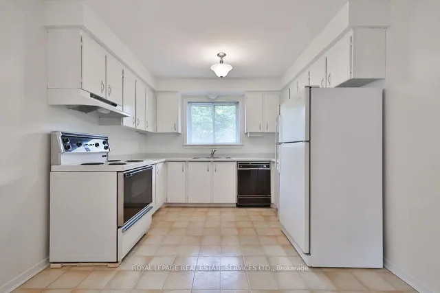 Additional image 10 of 1459 Grosvenor St