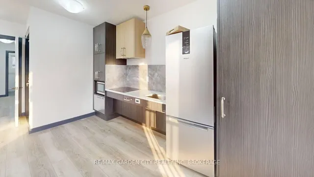 Additional image 4 of 23 Warren Ave