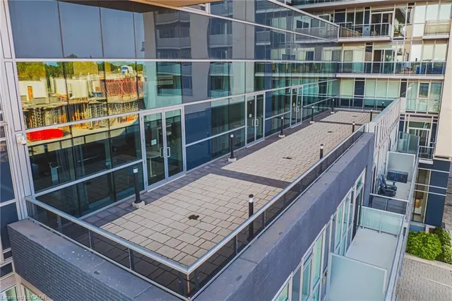 Additional image 39 of 2081 Fairview St Unit 2001