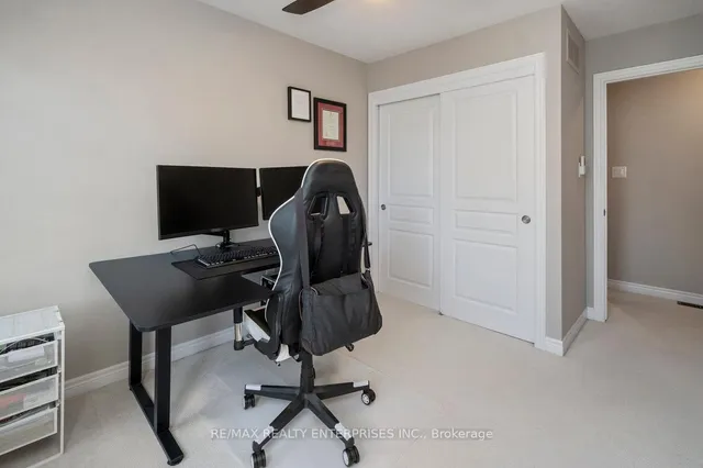 Additional image 31 of 215 Dundas St Unit 9