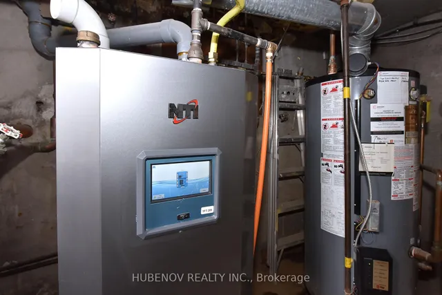 Additional image 34 of 1051 Victoria Pk Ave