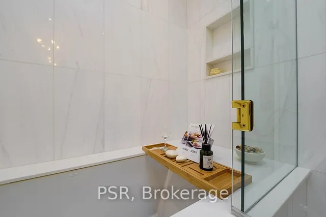 Additional image 31 of 149 Dunvegan Rd