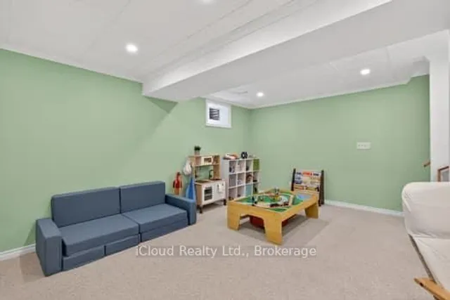 Additional image 33 of 178 Martindale Cres