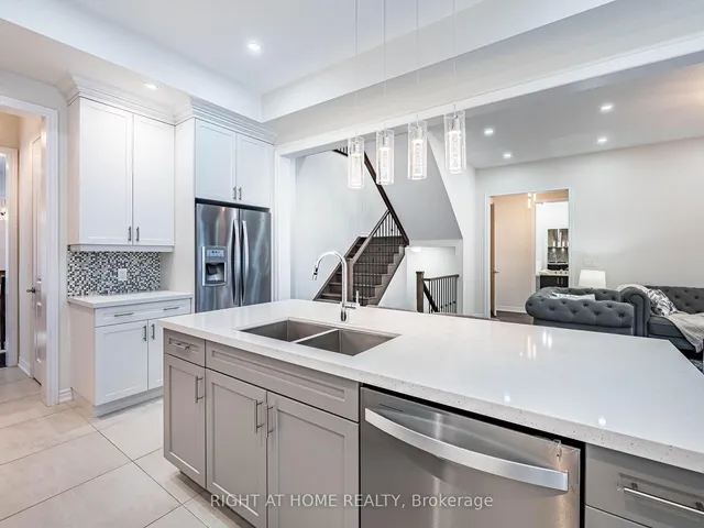 Additional image 10 of 16 Charing Cross Gate