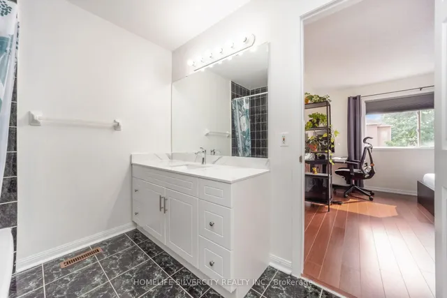 Additional image 29 of 85 Dandelion Rd