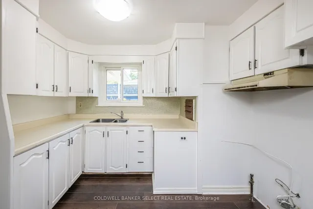 Additional image 11 of 8 Millview Crt