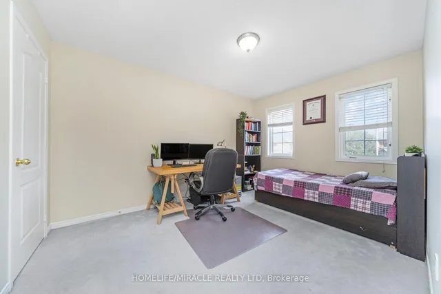 Additional image 26 of 17 Mainard Cres