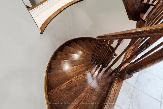 Additional image 37 of 12 Larkfield Dr