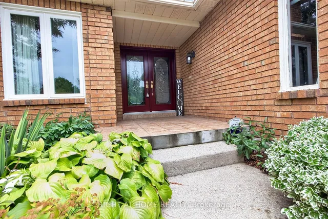 Additional image 5 of 1084 Grandeur Cres