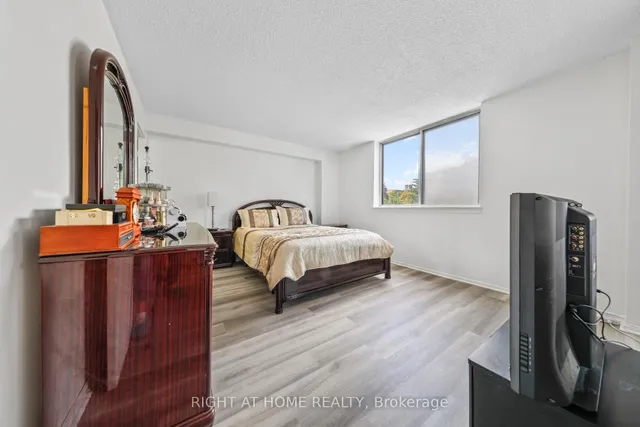 Additional image 28 of 1665 Victoria Park Ave Unit 206