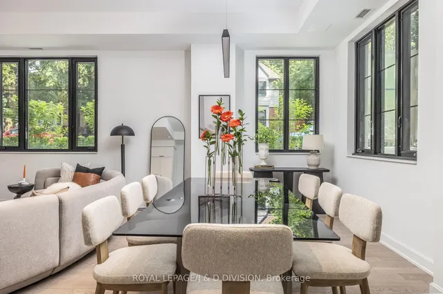 Additional image 7 of 1 Strathgowan Ave Unit TH4