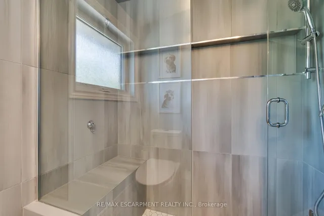 Additional image 26 of 17 RONALDSHAY Ave