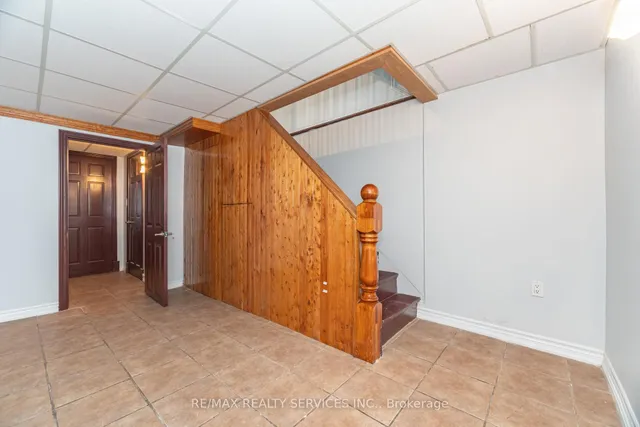 Additional image 32 of 28 Homeland Crt