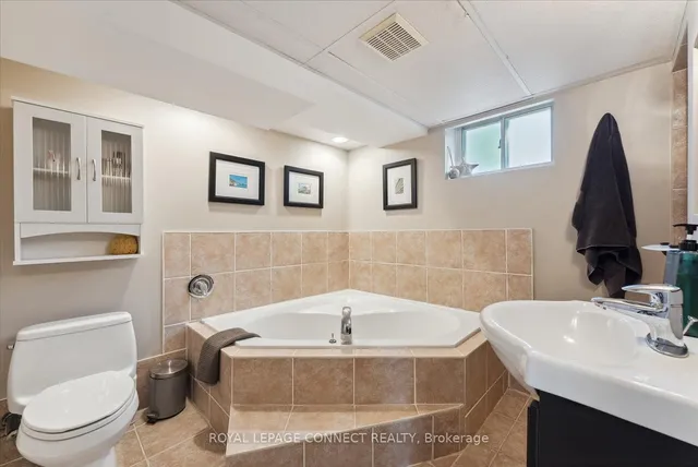 Additional image 28 of 47 Brenda Cres