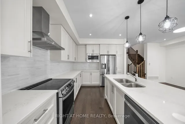 Additional image 14 of 471 Bergamot Ave