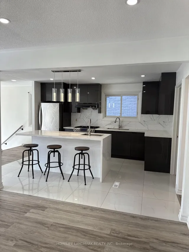 Additional image 19 of 104 Loganberry Cres