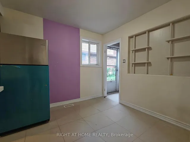 Additional image 6 of 182 mcnicoll Ave