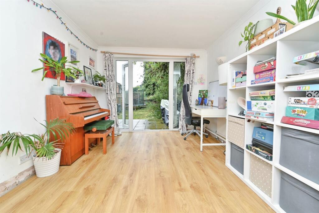 Additional image 5 of Oakdale, Welwyn Garden City