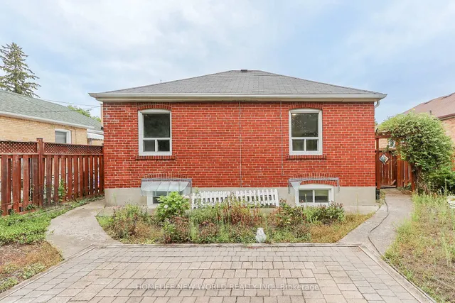 Additional image 12 of 34 Greylawn Cres