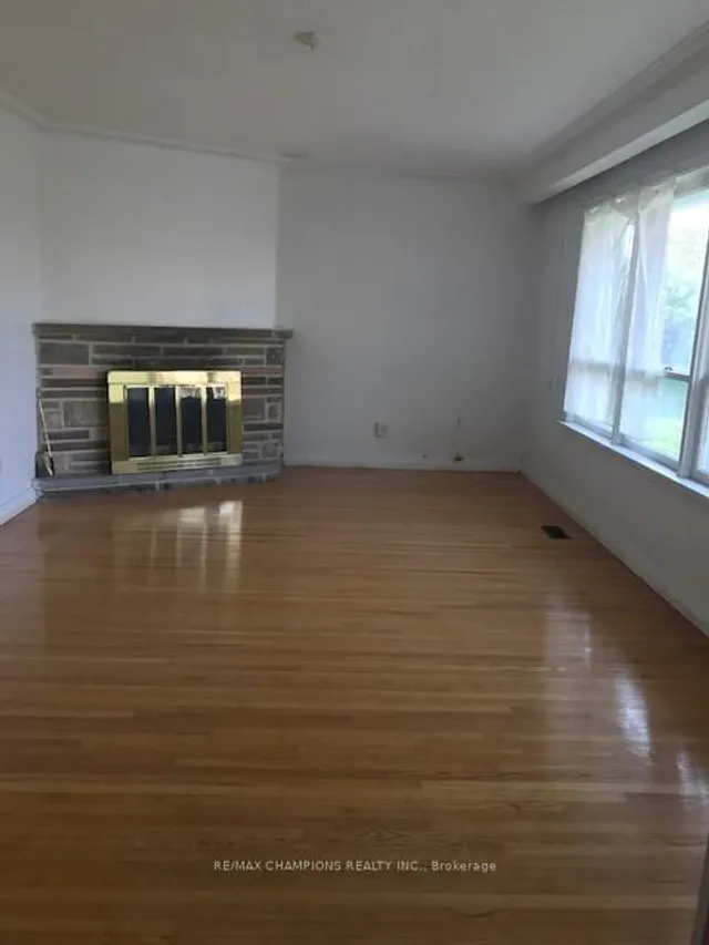 Additional image 3 of 12112 Hurontario St