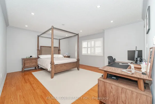 Additional image 29 of 41 Leparc Rd