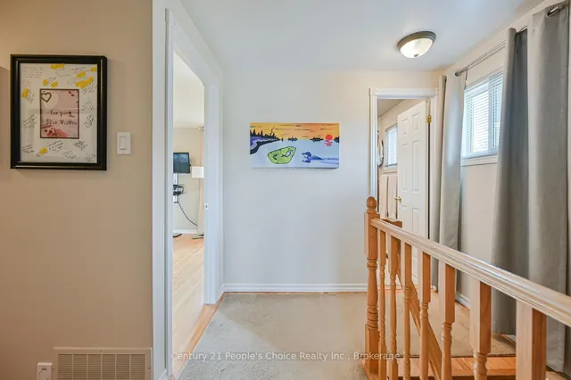 Additional image 22 of 2 Fontaine Crt