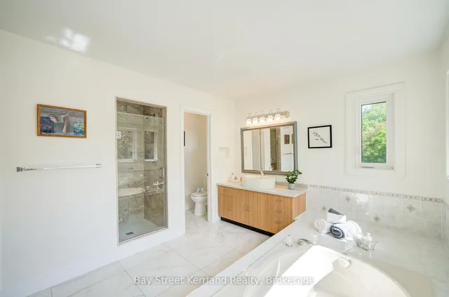 Additional image 31 of 423 Golden Oak Dr