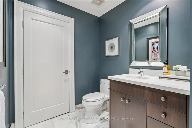 Additional image 27 of 391 Rossmore Blvd