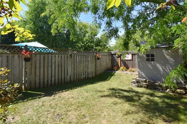 Additional image 41 of 15 Bronte Crt