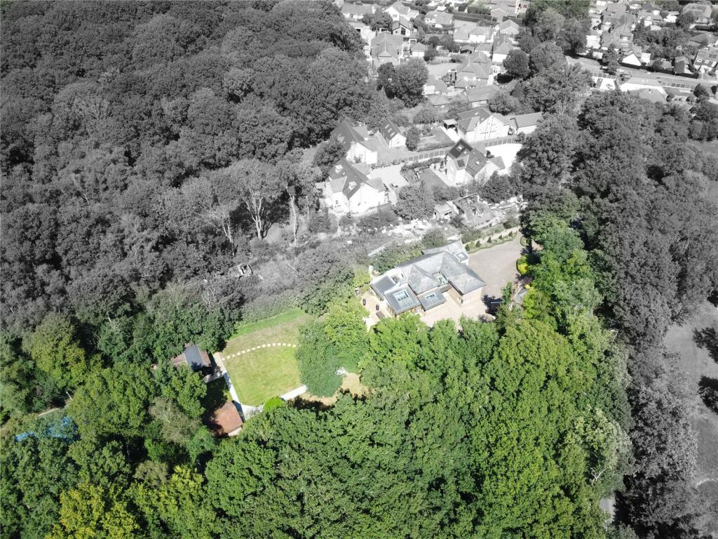 Additional image 36 of Park Street Lane, Park Street, St. Albans, Hertfordshire, AL2