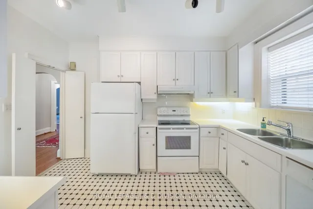 Additional image 10 of 4 Highbourne Rd