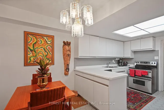 Additional image 9 of 130 Carlton St Unit 1101