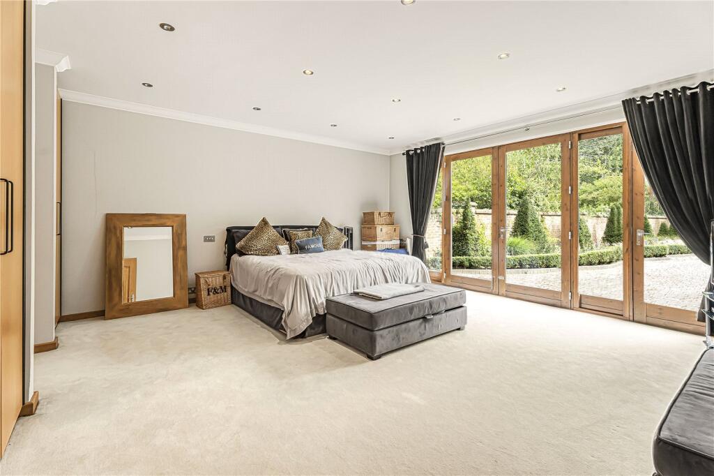 Additional image 12 of Park Street Lane, Park Street, St. Albans, Hertfordshire, AL2