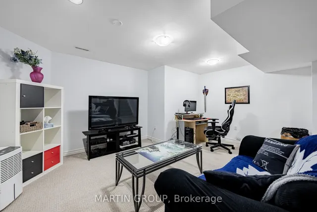 Additional image 39 of 5637 Roseville Crt