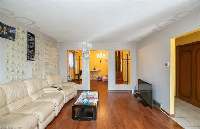 Additional image 8 of 185 Lavina Cres