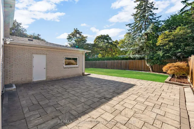 Additional image 47 of 263 Upper Highland Cres