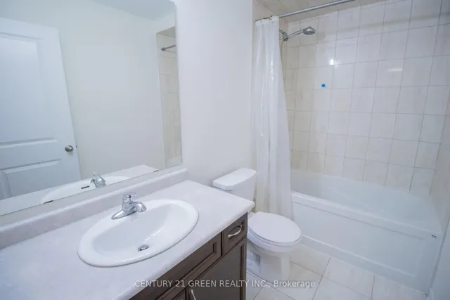 Additional image 30 of 58 Pinot Cres