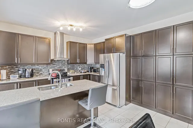 Additional image 17 of 25 FRANCIS LUNDY St