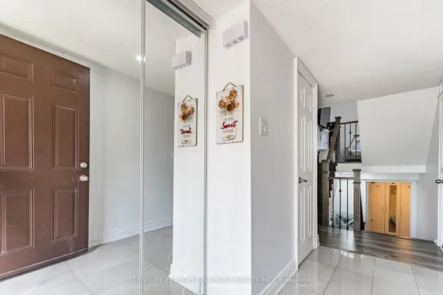 Additional image 33 of 31 Mccallum Crt Unit 31