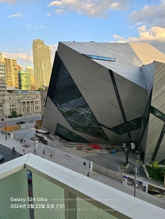 Additional image 14 of 200 Bloor St Unit 605