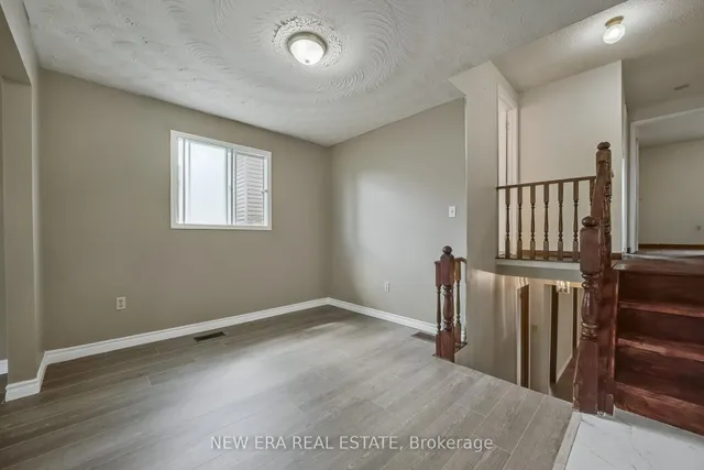 Additional image 15 of 3 Envoy Blvd