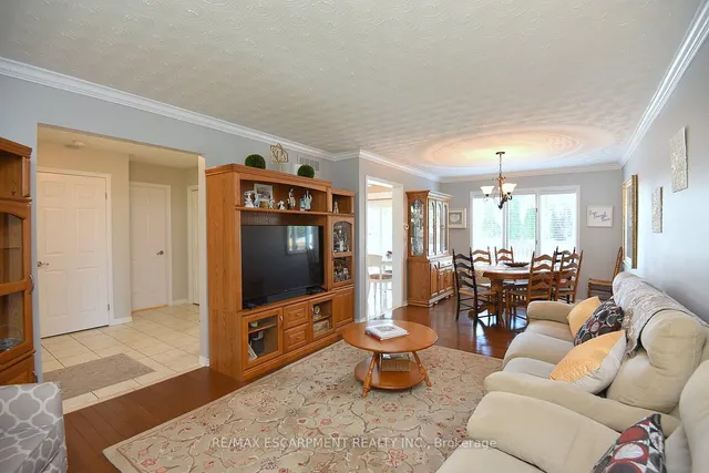 Additional image 12 of 11 Jacqueline Blvd