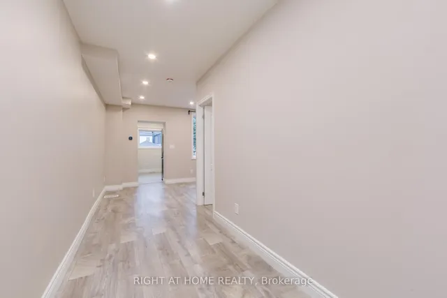 Additional image 23 of 701 Dupont St