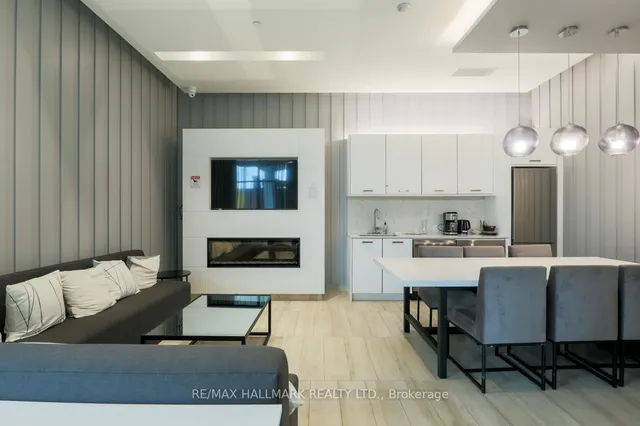 Additional image 13 of 1630 Queen St Unit 220