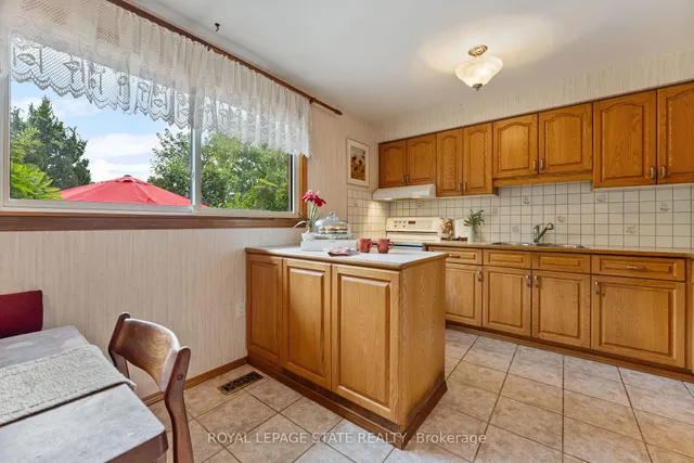 Additional image 8 of 104 Berkindale Dr