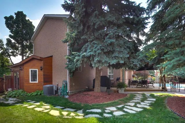 Additional image 11 of 11 Safari Crt