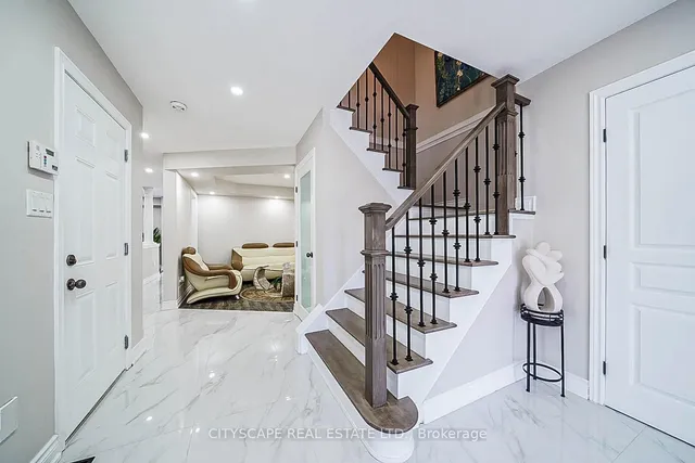 Additional image 6 of 19 Staples Lane