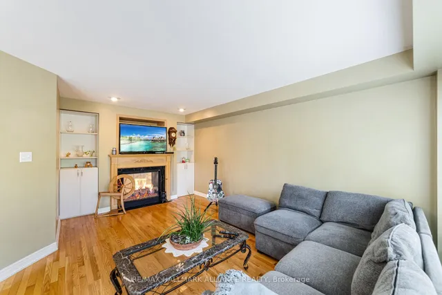 Additional image 16 of 365 Turnberry Cres