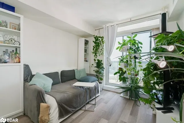 Additional image 19 of 3520 Danforth Ave Unit 609